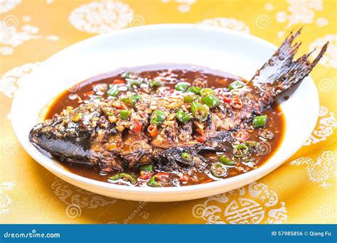 Liaocheng Braised Carp: Can You Resist This Exquisite Blend of Sweet and Spicy Flavors?